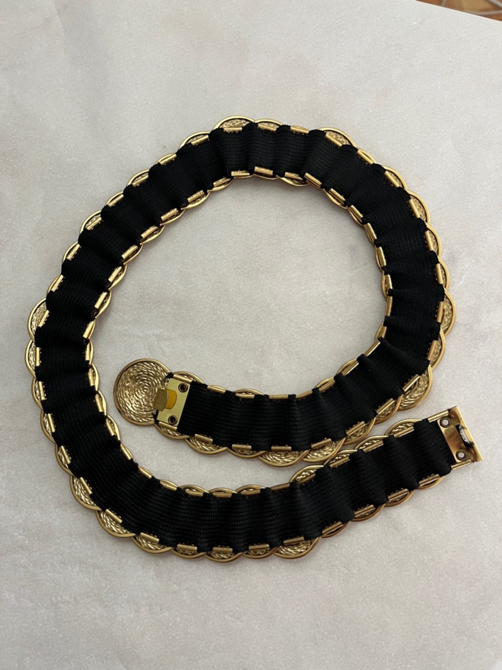 Vintage 90s Gold Coin Link Stretch Waist Belt by 94 GRD - Picture 5 of 6